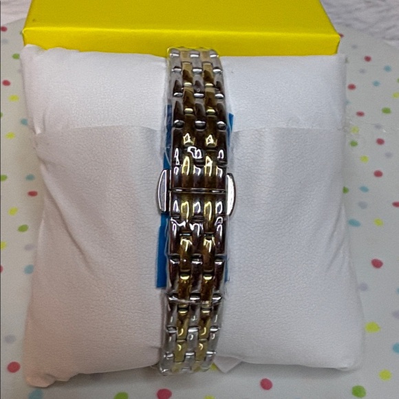 Invicta Black and Gold Watch with Crystal Details - Picture 4 of 5